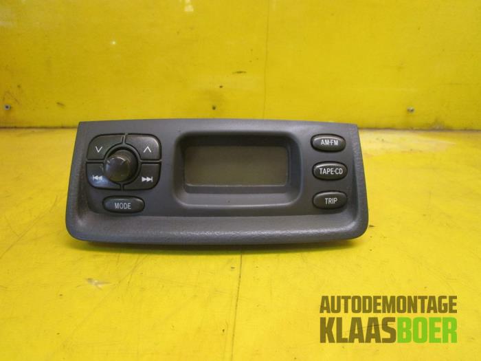 Begagnade Innerdisplay Toyota Yaris (P1) 1.0 16V VVT-i Pris € 45,00 Marginaltabell erbjuds av Autodemontage Klaas Boer
