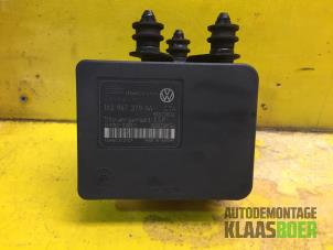 Used ABS pump Volkswagen Golf V (1K1) 1.9 TDI Price € 90,00 Margin scheme offered by Autodemontage Klaas Boer