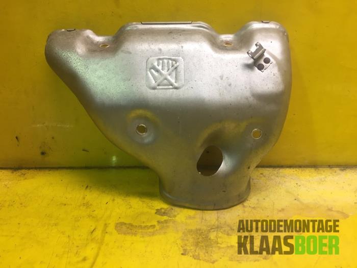 Gebrauchte Hitzeschild Auspuff Mitsubishi Outlander (CU) 2.0 16V 4x2 Preis € 35,00 Margenregelung angeboten von Autodemontage Klaas Boer