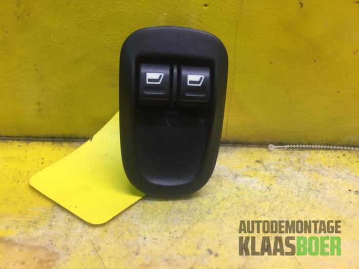 Peugeot 206 Electric window switches stock | ProxyParts.com