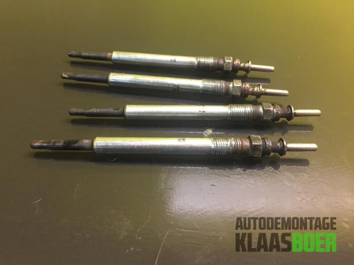 Gebrauchte Glühkerze Saab 9-3 I (YS3D) 2.2 TiD 16V Preis € 20,00 Margenregelung angeboten von Autodemontage Klaas Boer