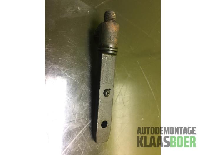 Usagé Injecteurs Saab 9-3 I (YS3D) 2.2 TiD 16V Prix € 50,00 Règlement à la marge proposé par Autodemontage Klaas Boer