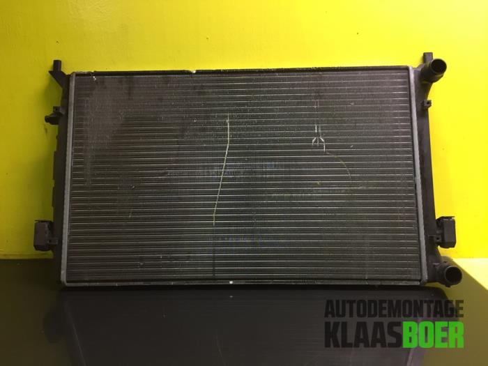 Used Radiator Volkswagen Passat (3C2) 2.0 FSI 16V Price € 75,00 Margin scheme offered by Autodemontage Klaas Boer