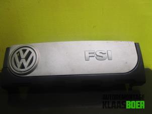 Używane Pokrywa silnika Volkswagen Passat (3C2) 2.0 FSI 16V Cena € 35,00 Procedura marży oferowane przez Autodemontage Klaas Boer