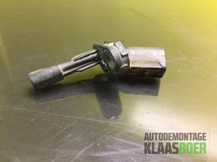 Begagnade ABS-sensor Volkswagen Passat (3C2) 2.0 FSI 16V Pris € 20,00 Marginaltabell erbjuds av Autodemontage Klaas Boer