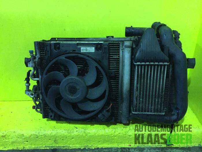 Combiradiator from a Opel Astra H SW (L35) 1.7 CDTi 16V 2006