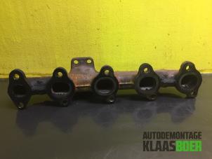Used Exhaust manifold Peugeot 308 SW (4E/H) 1.6 HDiF 16V Price € 75,00 Margin scheme offered by Autodemontage Klaas Boer