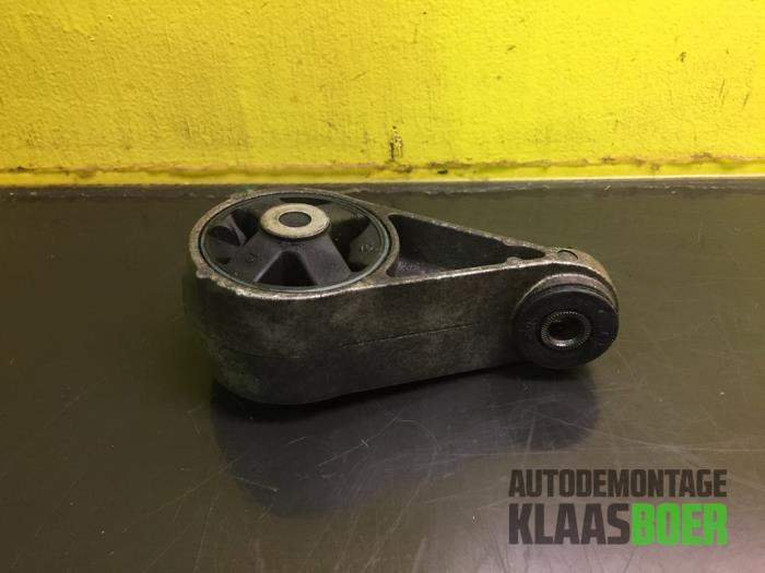 Used Engine mount BMW Mini (R50/53) 1.6 16V Cooper Price € 25,00 Margin scheme offered by Autodemontage Klaas Boer
