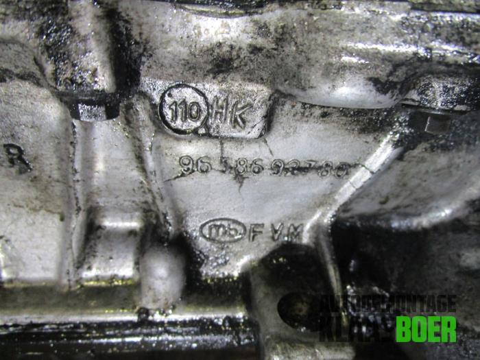 Motor van een Peugeot Bipper (AA) 1.4 HDi 2009