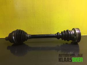 Used Front drive shaft, right Volkswagen Transporter/Caravelle T4 1.9 TDI Price € 50,00 Margin scheme offered by Autodemontage Klaas Boer