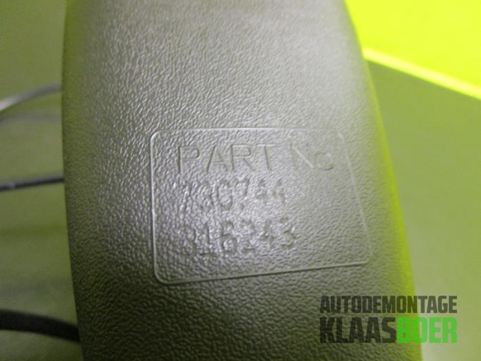 Sicherheitsgurt Schließe Mitte hinten van een Volvo V50 (MW) 1.6 D 16V 2006