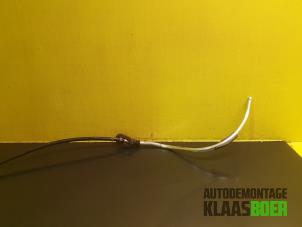 Usados Cable de freno de mano Skoda Octavia Combi (1Z5) 1.6 TDI Greenline Precio € 15,00 Norma de margen ofrecido por Autodemontage Klaas Boer