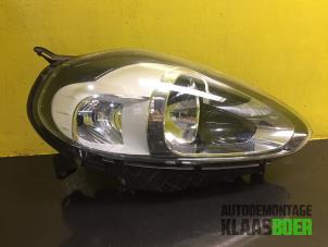 Used Headlight, right Fiat Punto II (188) 1.8 16V Abarth Price € 75,00 Margin scheme offered by Autodemontage Klaas Boer