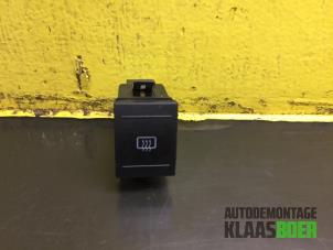 Used Frontscreen heating switch Volkswagen Polo IV (9N1/2/3) 1.4 FSI 16V Price € 10,00 Margin scheme offered by Autodemontage Klaas Boer