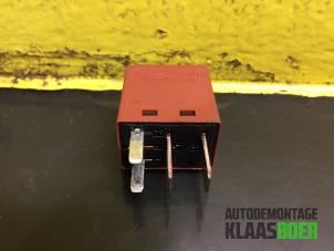 Usagé Relais Ford Ka I 1.3i Prix € 15,00 Règlement à la marge proposé par Autodemontage Klaas Boer