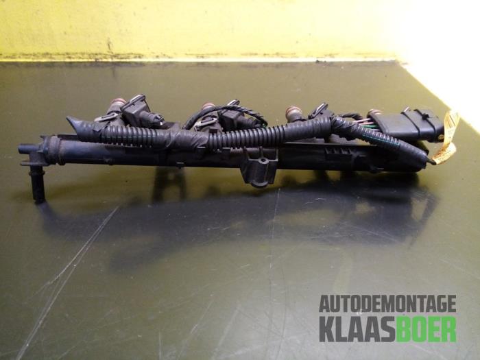 Usagé Système d'injection Dacia Sandero I (BS) 1.2 16V Prix € 40,00 Règlement à la marge proposé par Autodemontage Klaas Boer