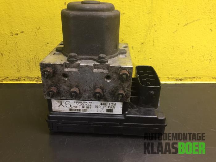 Begagnade ABS-pump Toyota Corolla Verso (E12) 2.0 D-4D 16V 90 Pris € 125,00 Marginaltabell erbjuds av Autodemontage Klaas Boer