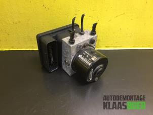 Used ABS pump Audi A2 (8Z0) 1.4 TDI Price € 75,00 Margin scheme offered by Autodemontage Klaas Boer