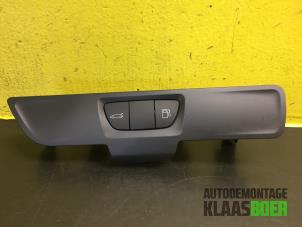 Used Tank cap cover switch Peugeot 508 (8D) 1.6 HDiF 16V Price € 20,00 Margin scheme offered by Autodemontage Klaas Boer