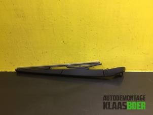 Usagé Bras essuie-glace arrière Ford Ka II 1.2 Prix € 15,00 Règlement à la marge proposé par Autodemontage Klaas Boer