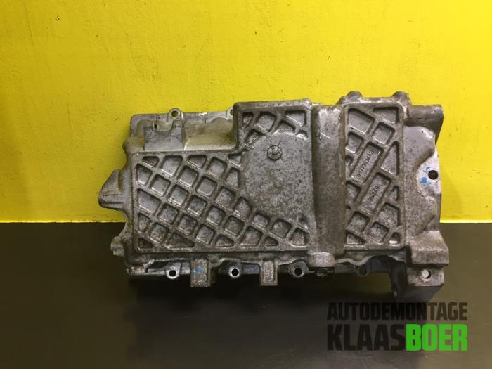 Usagé Couvercle carter BMW Mini (R50/53) 1.6 16V Cooper Prix € 40,00 Règlement à la marge proposé par Autodemontage Klaas Boer