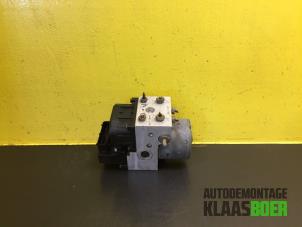 Usados Bomba ABS MG ZR 1.4 16V 105 Precio € 75,00 Norma de margen ofrecido por Autodemontage Klaas Boer