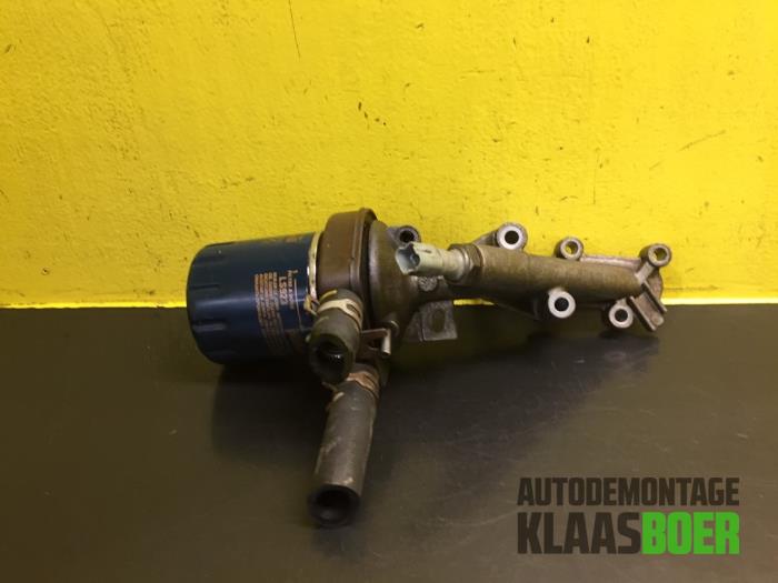 Gebrauchte Ölfilterhalter Peugeot 807 2.0 16V Preis € 40,00 Margenregelung angeboten von Autodemontage Klaas Boer