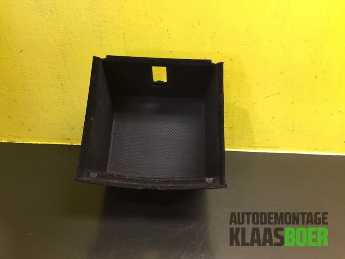 Used Miscellaneous Volkswagen Touareg (7LA/7L6) 2.5 TDI R5 Price € 10,00 Margin scheme offered by Autodemontage Klaas Boer