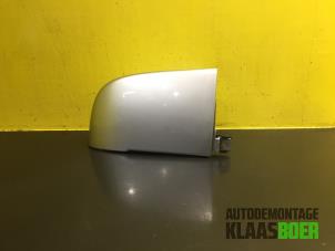 Usados Embellecedor de techo izquierda Opel Vivaro 2.5 CDTI 16V Precio € 25,00 Norma de margen ofrecido por Autodemontage Klaas Boer