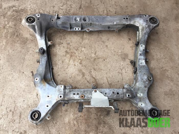 Subframe from a Volvo XC90 I 2.9 T6 24V 2003