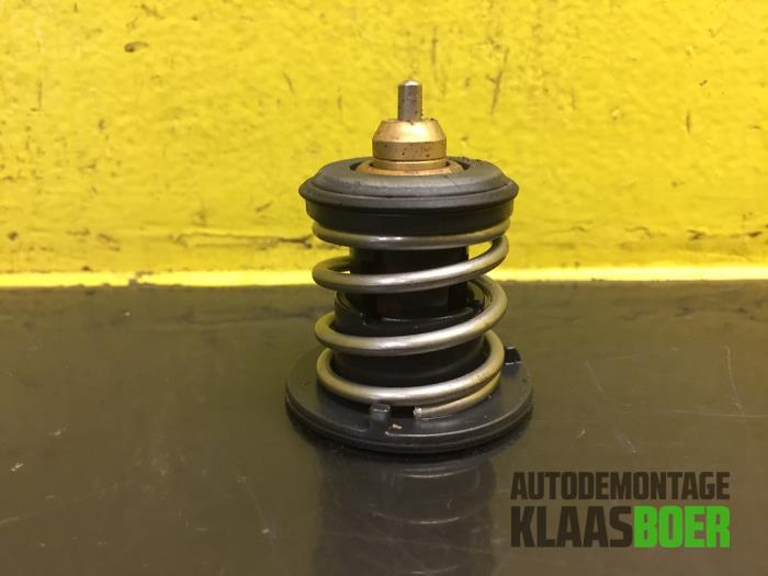 Gebrauchte Thermostat Volkswagen Up! (121) 1.0 12V 75 Preis € 5,00 Margenregelung angeboten von Autodemontage Klaas Boer