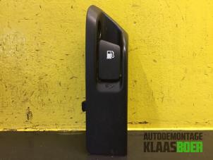 Used Tank cap cover switch Toyota Yaris II (P9) 1.0 12V VVT-i Price € 15,00 Margin scheme offered by Autodemontage Klaas Boer