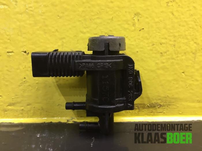 Usagé Capteur de pression carburant Volkswagen Caddy III (2KA,2KH,2CA,2CH) 1.9 TDI Prix € 20,00 Règlement à la marge proposé par Autodemontage Klaas Boer