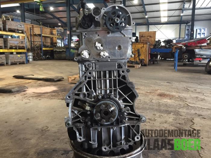 Engine Volkswagen Up! 1.0 12V 75 - 04C103011D CHYB