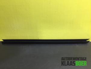 Used Window rubber BMW 1 serie (E87/87N) 118d 16V Price € 20,00 Margin scheme offered by Autodemontage Klaas Boer