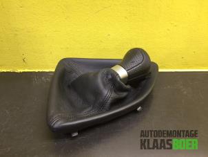 Used Gear stick cover BMW 1 serie (E87/87N) 118d 16V Price € 35,00 Margin scheme offered by Autodemontage Klaas Boer