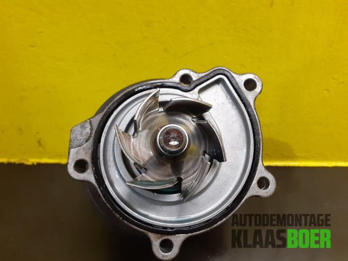 Begagnade Vattenpump Mercedes A (W168) 1.4 A-140 Pris € 30,00 Marginaltabell erbjuds av Autodemontage Klaas Boer