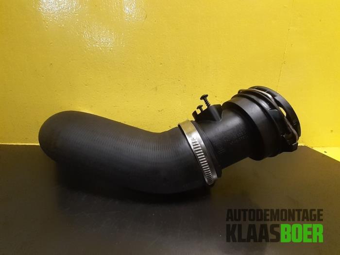 Gebrauchte Intercooler Rohr Volkswagen Transporter T5 2.5 TDi PF Preis € 30,00 Margenregelung angeboten von Autodemontage Klaas Boer