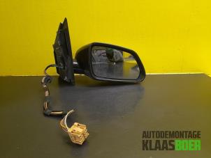 Used Wing mirror, right Volkswagen Polo IV (9N1/2/3) 1.4 TDI 70 Price on request offered by Autodemontage Klaas Boer