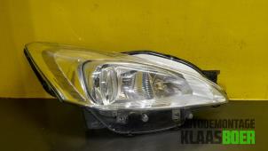 Used Headlight, right Peugeot 508 (8D) 2.0 Hybrid4 16V Price € 175,00 Margin scheme offered by Autodemontage Klaas Boer