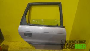 Używane Plyta drzwi prawych tylnych wersja 4-drzwiowa Opel Astra F (53/54/58/59) 1.7 TDS Cena € 60,00 Procedura marży oferowane przez Autodemontage Klaas Boer