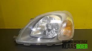 Used Headlight, left Toyota Yaris (P1) 1.0 16V VVT-i Price € 35,00 Margin scheme offered by Autodemontage Klaas Boer