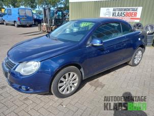 Used Front wing, left Volkswagen Eos (1F7/F8) 2.0 FSI 16V Price on request offered by Autodemontage Klaas Boer