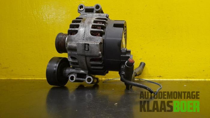 Dynamo van een BMW 3 serie Touring (E46/3) 318i 16V 2002