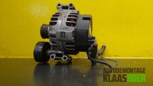 Dynamo van een BMW 3 serie Touring (E46/3) 318i 16V 2002