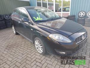 Used Front wing, right Fiat Croma (194) 1.9 JTD Multijet 16V Price € 65,00 Margin scheme offered by Autodemontage Klaas Boer