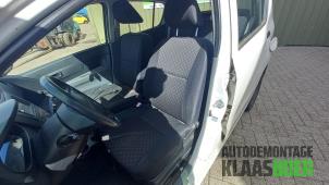 Used Seatbelt feeder right Daihatsu Cuore (L251/271/276) 1.0 12V DVVT Price € 35,00 Margin scheme offered by Autodemontage Klaas Boer