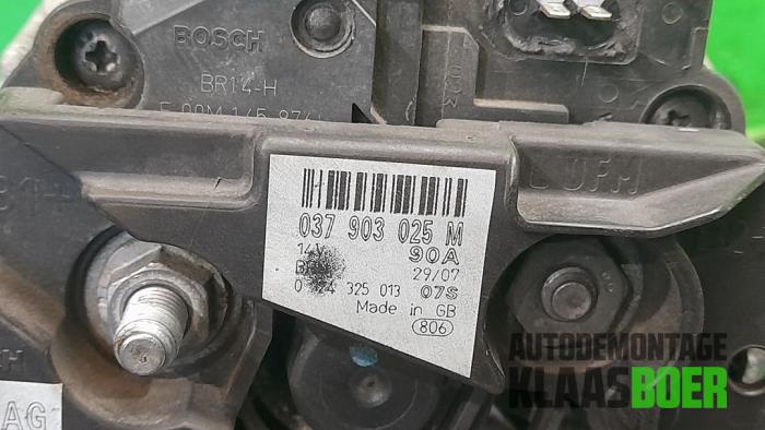 Dynamo from a Volkswagen Polo IV (9N1/2/3) 1.4 16V 2008