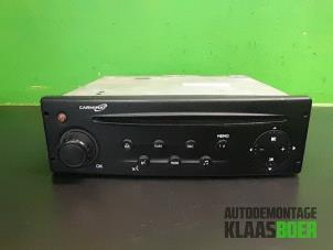 Used Radio CD player Renault Trafic New (FL) 2.0 dCi 16V 90 Price € 50,00 Margin scheme offered by Autodemontage Klaas Boer