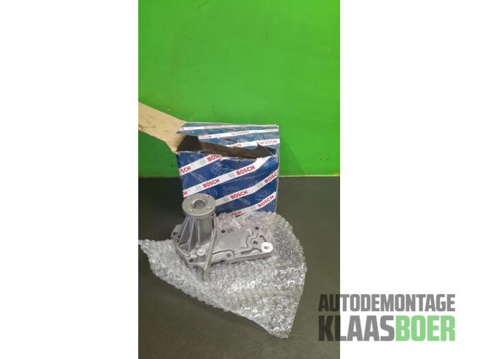 Nya Vattenpump Ford Fiesta 5 (JD/JH) 1.4 16V Pris € 78,65 Inklusive moms erbjuds av Autodemontage Klaas Boer